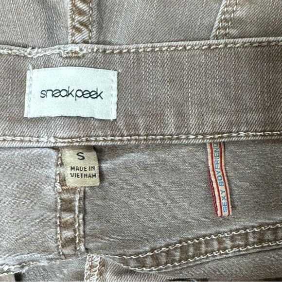 Sneak Peek Denim "SEXY BOYFRIEND" Brown Cuffed Shorts Size Small - Picture 3 of 7